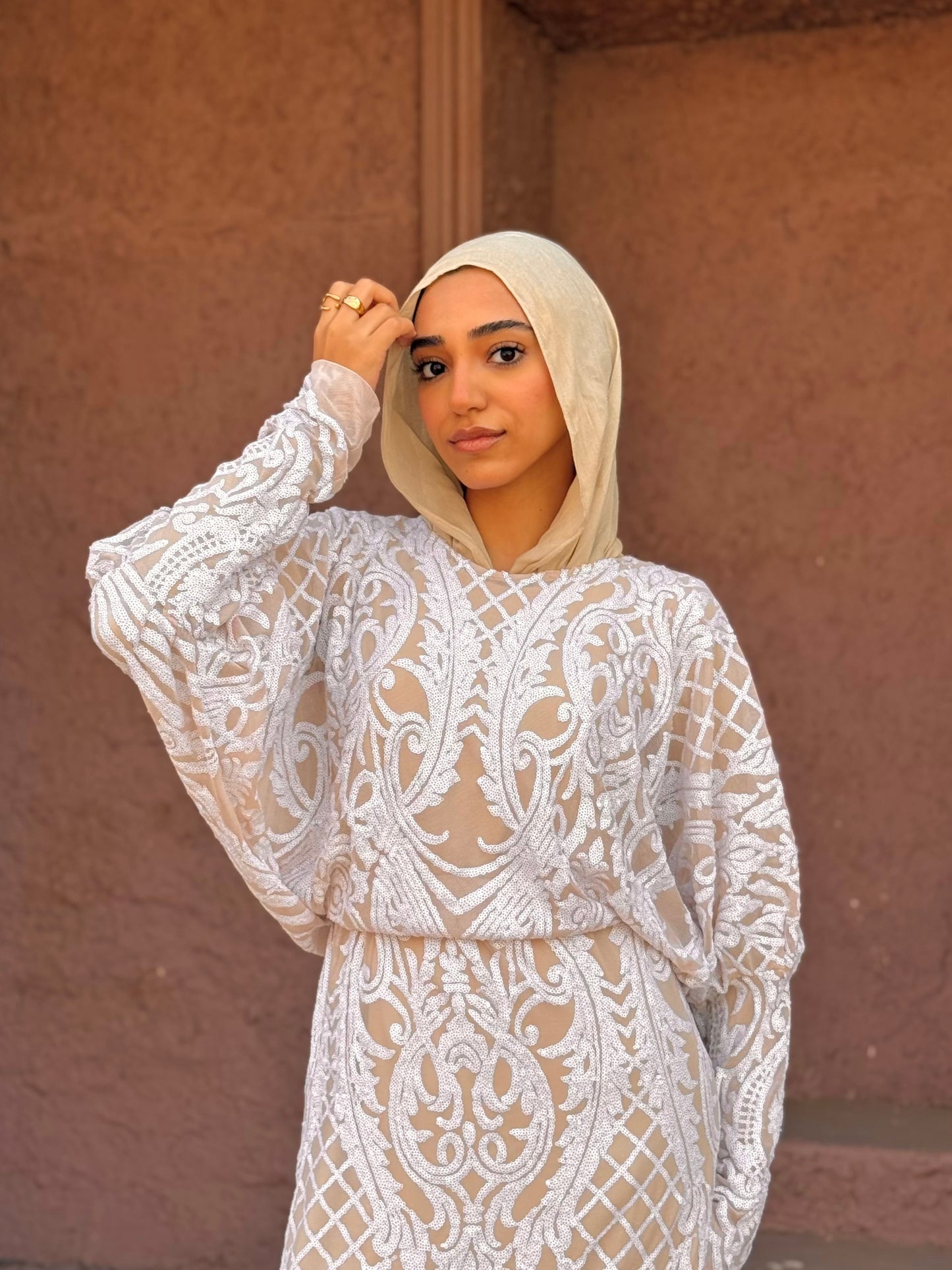 Luna glow dress in white