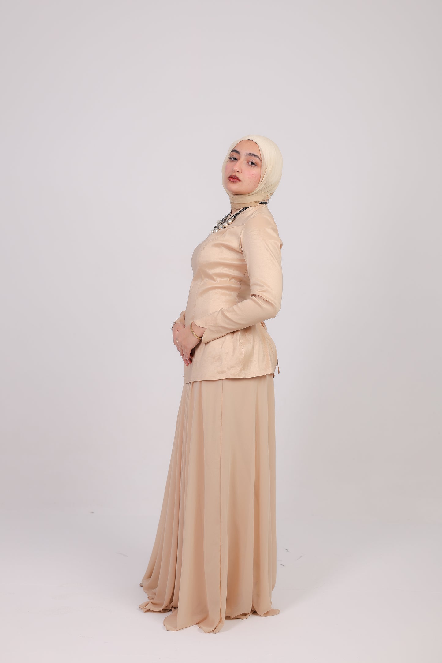 Nova dress in gold