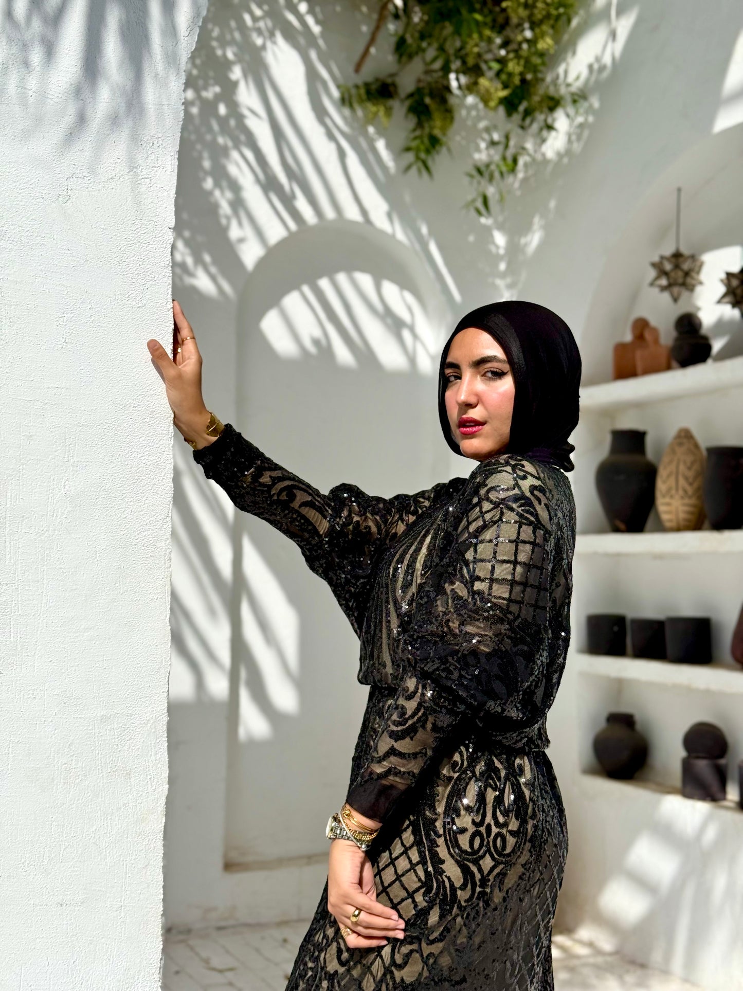 Luna glow dress in black