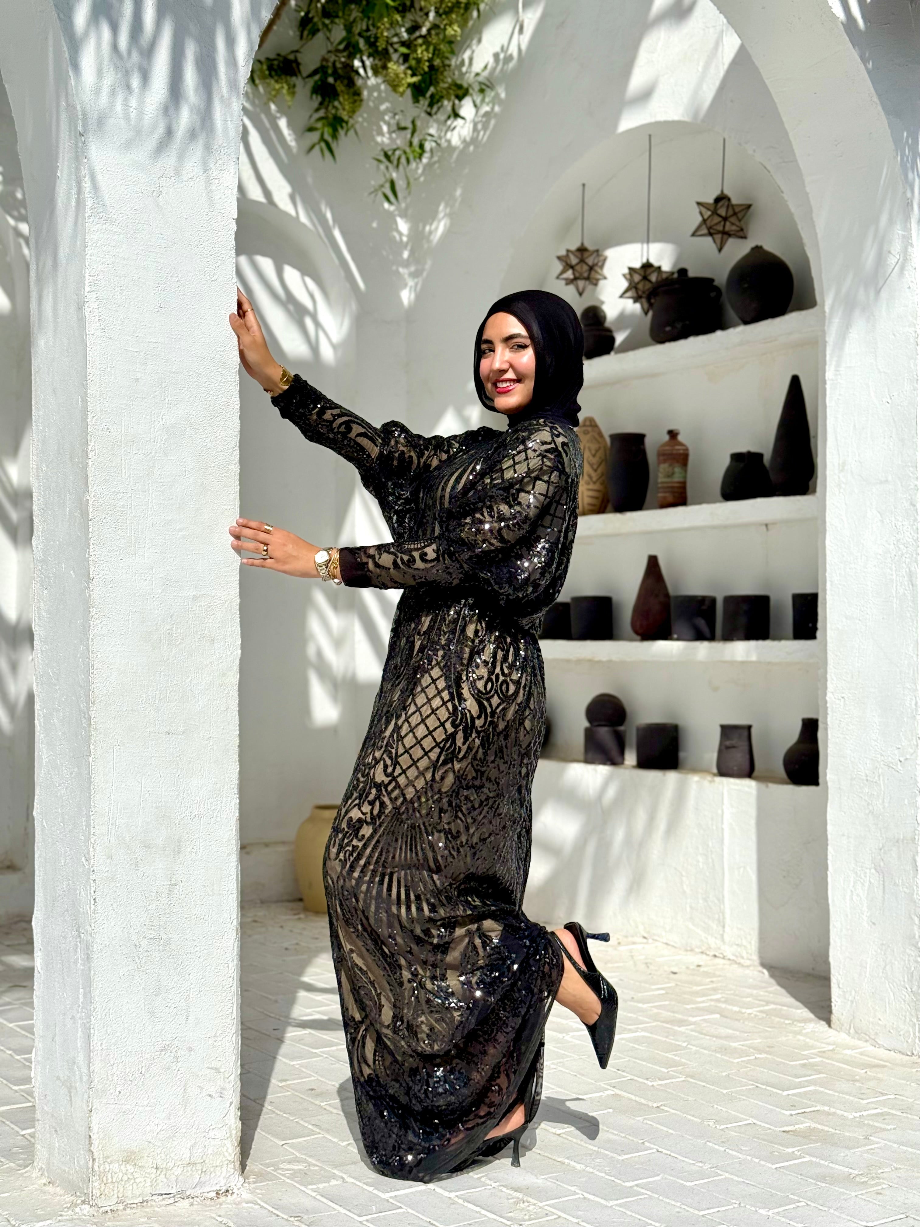 Luna glow dress in black