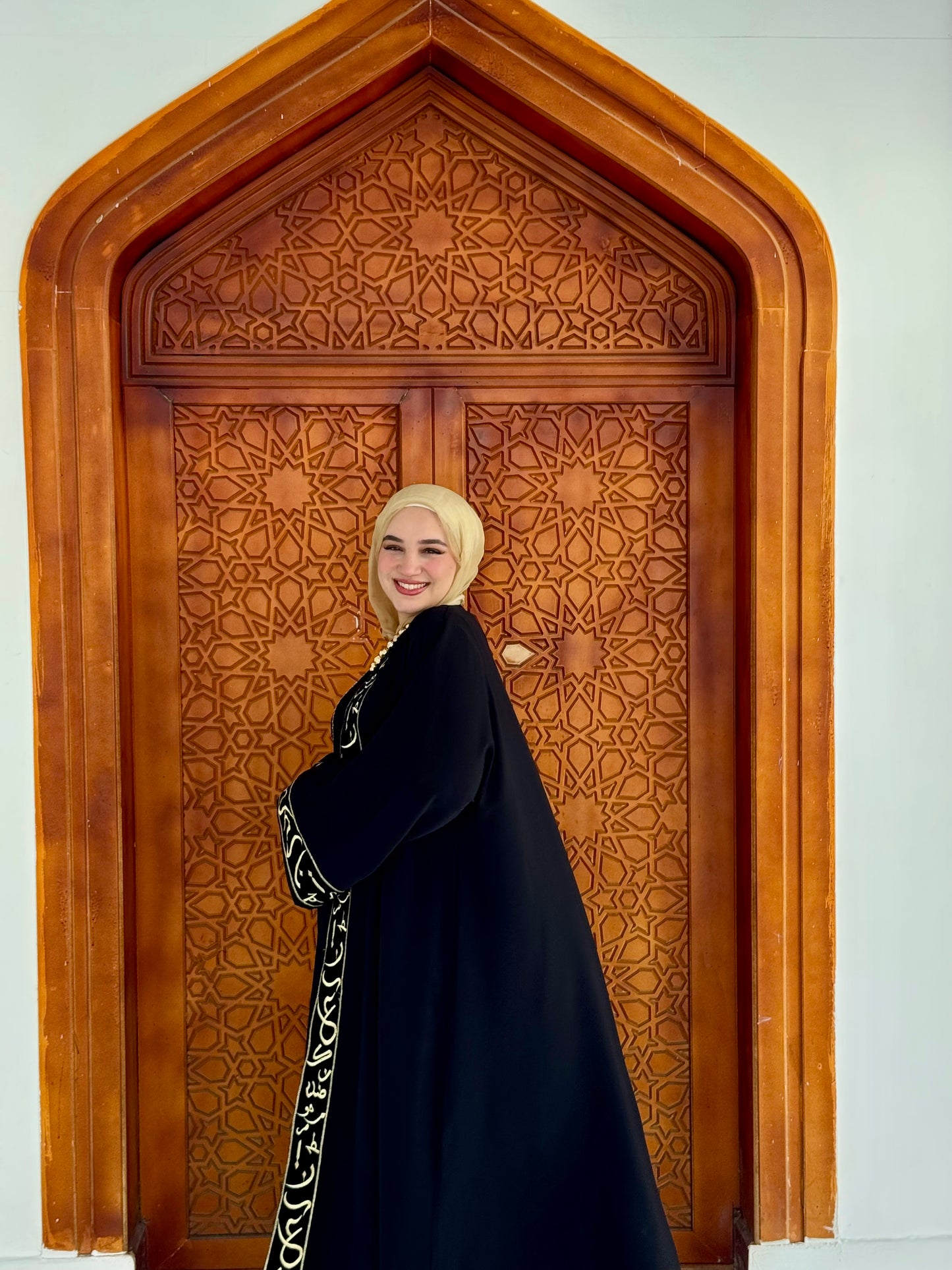 Al -hussein abaya عبايه الحسين/مصر