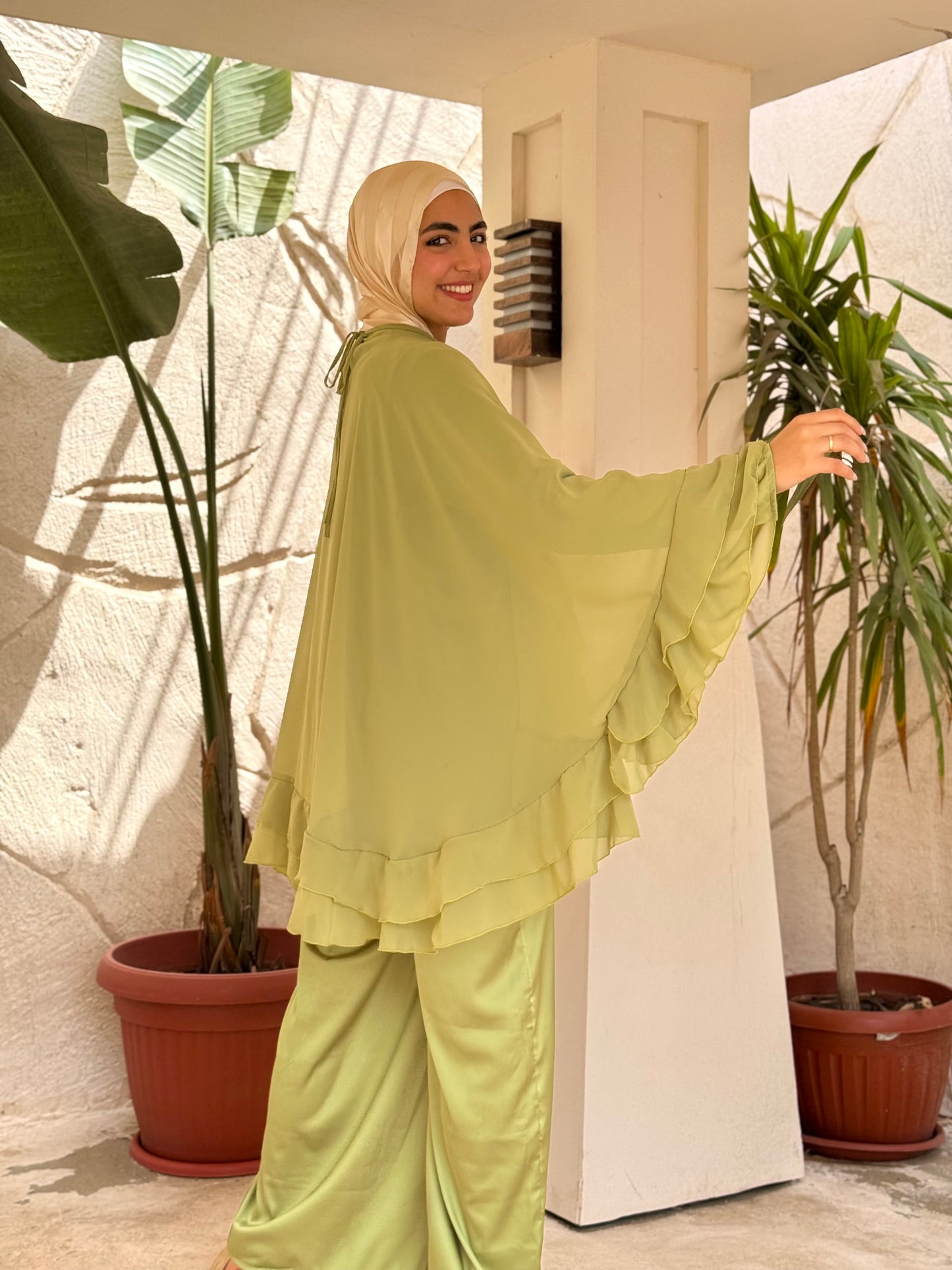 Raffyelo jumbsuit in pistachio